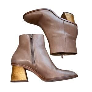 BERNARDO Nantucket Leather Block Heel Boots Tan Sand 7.5